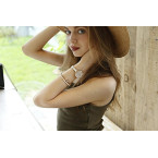 Shop online Original Brands Women Quartz watches Gift sets in UAE 