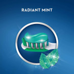 Original Crest 3D White, Whitening Toothpaste Radiant Mint Online in UAE